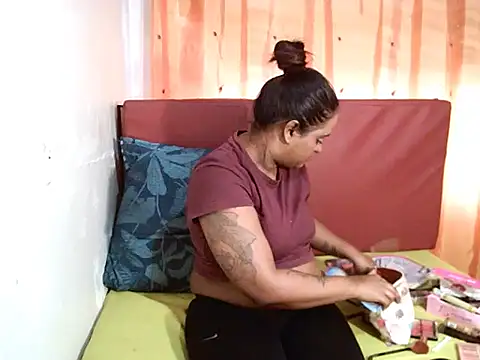 Snapshot of Indian_sunshine chatting on 07/09/26, 05:22 Indian sunshine online show from 07/09/26, 05:22
