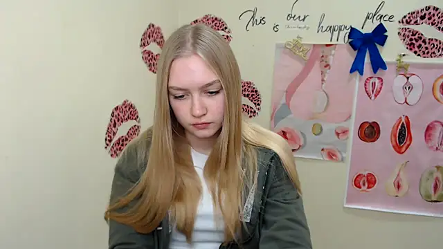 MademoiselleCl online show from 12/21/24, 10:06