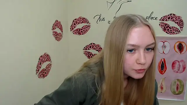 MademoiselleCl online show from 01/04/25, 10:38