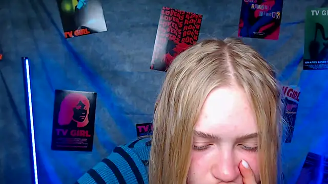 MademoiselleCl online show from 10/02/25, 12:23