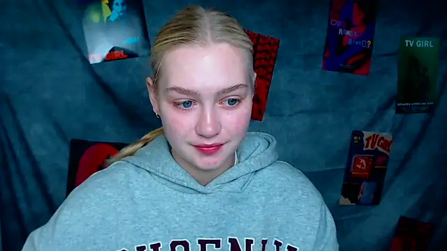 MademoiselleCl online show from 10/17/25, 06:16