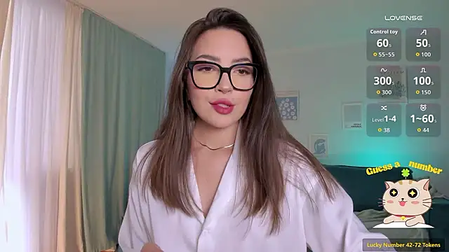 Snapshot of Oh_My_Dianee chatting on 03/17/26, 08:06 Oh My Dianee online show from 03/17/26, 08:06