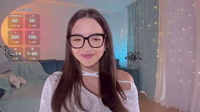 Oh My Dianee online show from 07/20/26, 10:39