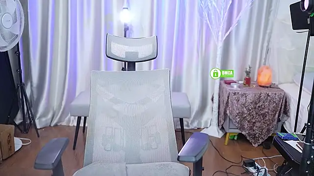 nono babyy online show from 02/18/26, 01:34