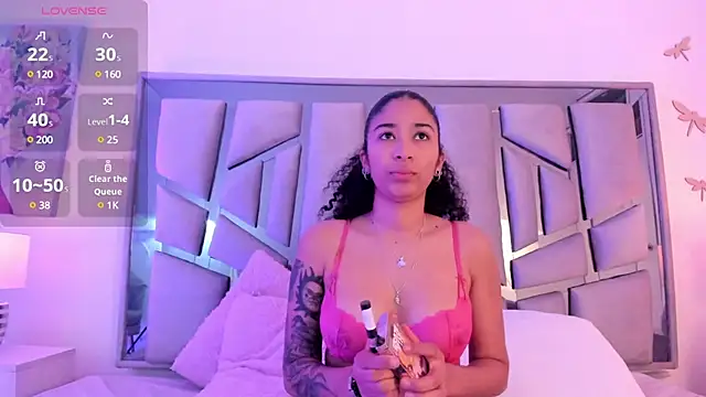 Snapshot of _lanna_jhonson_ chatting on 12/30/24, 11:59 lanna jhonson online show from 12/30/24, 11:59