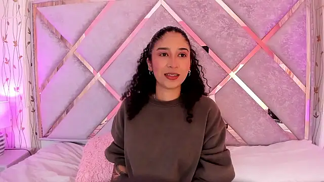 Snapshot of _lanna_jhonson_ chatting on 01/13/25, 01:02 lanna jhonson online show from 01/13/25, 01:02