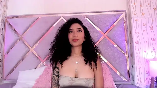 Snapshot of _lanna_jhonson_ chatting on 01/16/25, 11:37 lanna jhonson online show from 01/16/25, 11:37