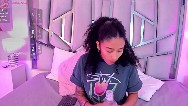 Snapshot of _lanna_jhonson_ chatting on 01/17/25, 11:17 lanna jhonson online show from 01/17/25, 11:17