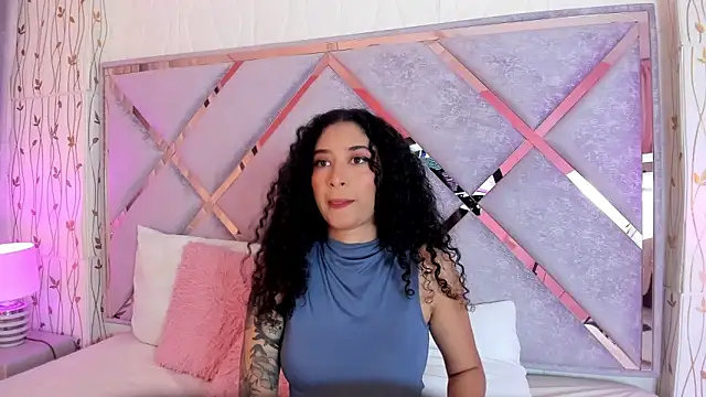 Snapshot of _lanna_jhonson_ chatting on 01/29/25, 11:30 lanna jhonson online show from 01/29/25, 11:30