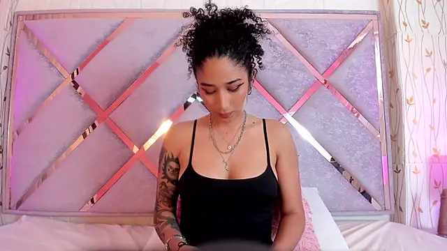 Snapshot of _lanna_jhonson_ chatting on 01/29/25, 05:35 lanna jhonson online show from 01/29/25, 05:35