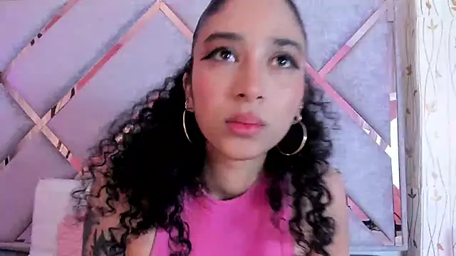 Snapshot of _lanna_jhonson_ chatting on 02/10/25, 06:42 lanna jhonson online show from 02/10/25, 06:42