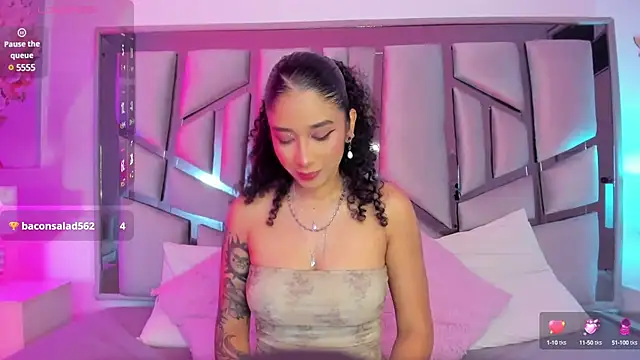 Snapshot of _lanna_jhonson_ chatting on 02/13/25, 11:50 lanna jhonson online show from 02/13/25, 11:50