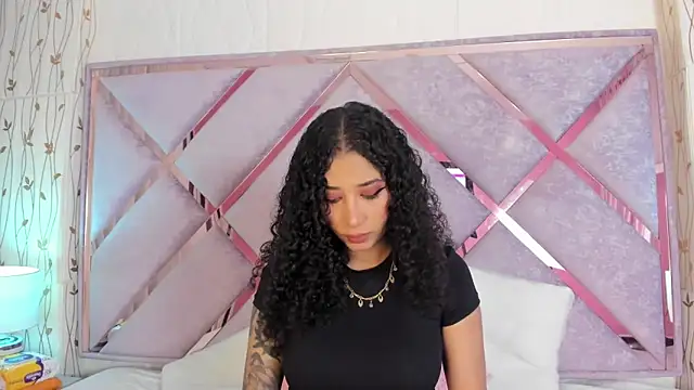 Snapshot of _lanna_jhonson_ chatting on 02/22/25, 11:57 lanna jhonson online show from 02/22/25, 11:57