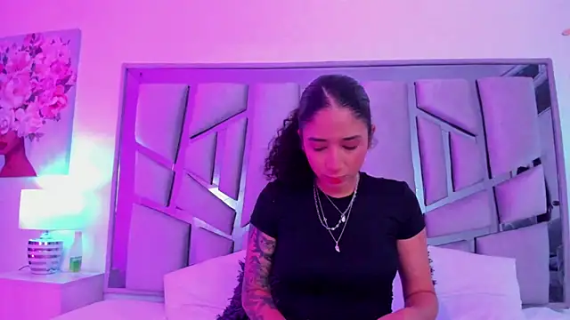 Snapshot of _lanna_jhonson_ chatting on 03/22/25, 12:04 lanna jhonson online show from 03/22/25, 12:04