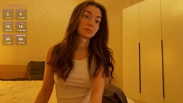 Snapshot of julya_flowerss chatting on 12/05/25, 06:15 julya flowerss online show from 12/05/25, 06:15