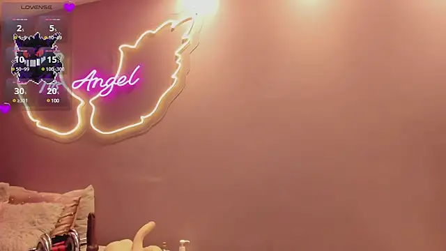 Ninna monroe  online show from 02/15/25, 04:12