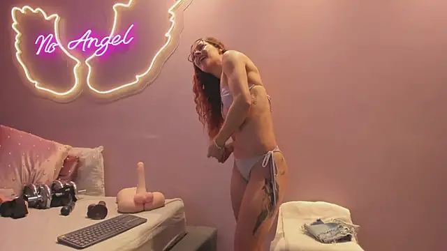 Ninna monroe  online show from 02/17/25, 04:26