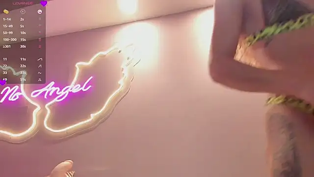 Ninna monroe  online show from 02/22/25, 01:57