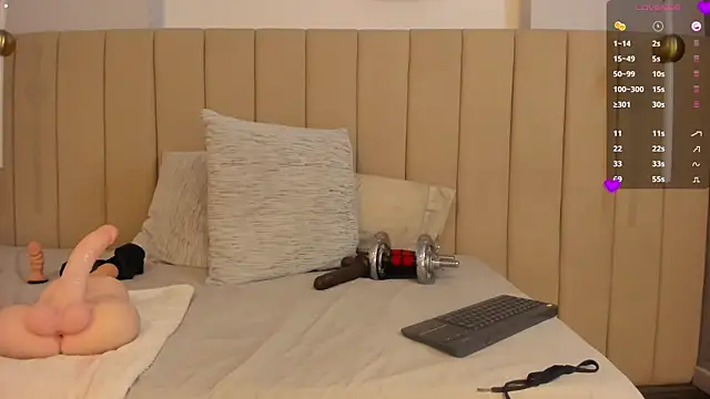 Ninna monroe  online show from 03/10/25, 10:37