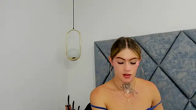 Lizz Luna online show from 01/22/25, 04:55