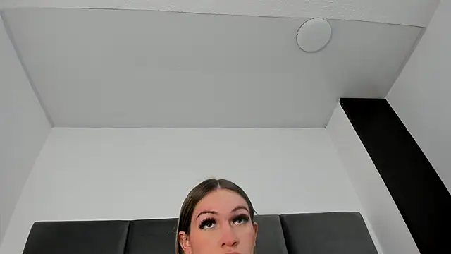 Lizz Luna online show from 10/11/25, 02:15