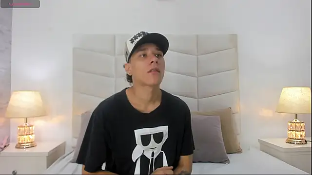 Buda and Cataleya  online show from 03/17/25, 02:01