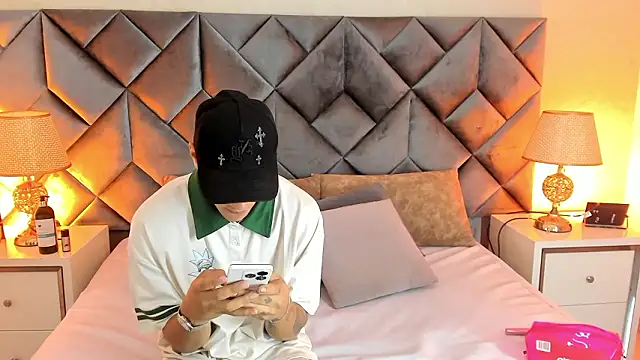 Buda and Cataleya  online show from 02/26/26, 02:27