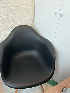 Snapshot of Sophie_Eaton chatting on 04/16/26, 04:41 Sophie Eaton online show from 04/16/26, 04:41