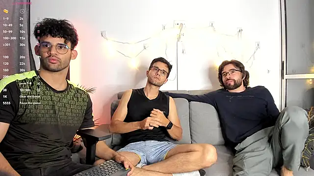 crisandrews online show from 01/15/25, 03:43