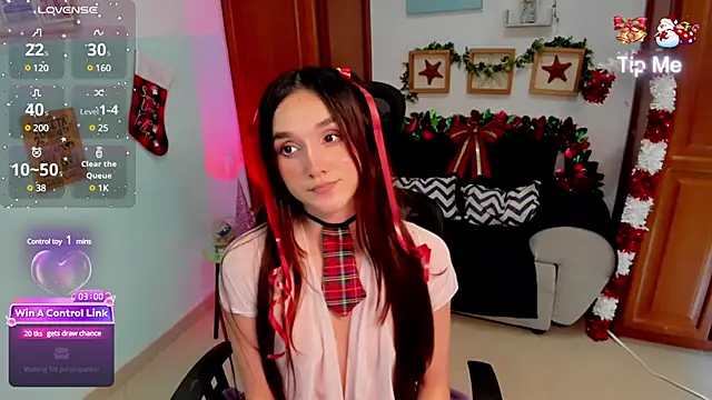 Snapshot of Dakota_Faning chatting on 12/11/24, 05:04 Dakota Faning online show from 12/11/24, 05:04