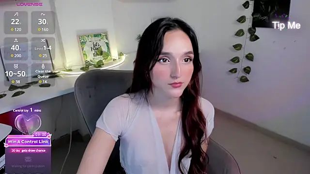 Snapshot of Dakota_Faning chatting on 03/03/25, 01:53 Dakota Faning online show from 03/03/25, 01:53