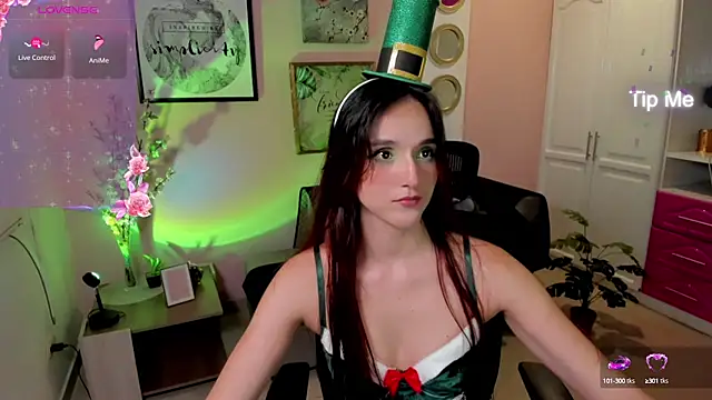 Snapshot of Dakota_Faning chatting on 03/15/25, 01:51 Dakota Faning online show from 03/15/25, 01:51