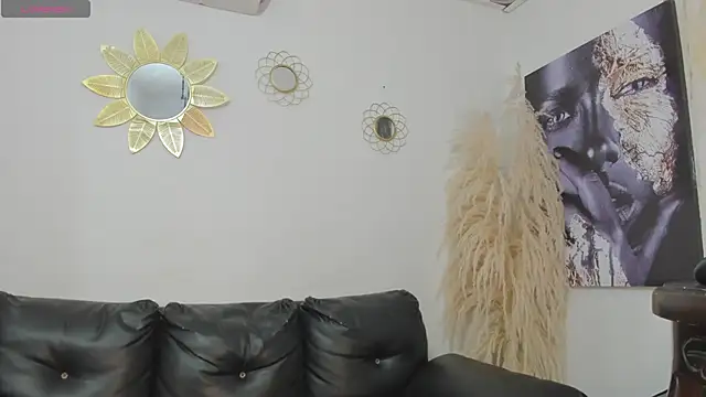 Snapshot of estephany_doll chatting on 09/20/25, 09:38 estephany doll online show from 09/20/25, 09:38