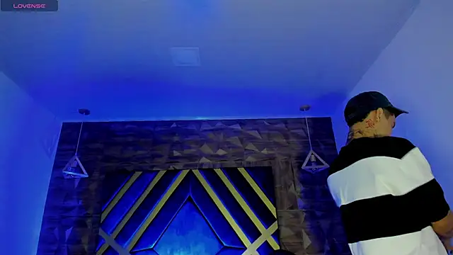 Snapshot of Ian_Castillo_ chatting on 04/02/26, 11:19 Ian Castillo online show from 04/02/26, 11:19