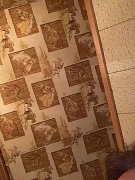 Snapshot of Tonybaloney1972 chatting on 12/20/24, 05:04 Tonybaloney1972 online show from 12/20/24, 05:04