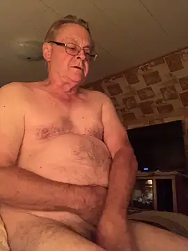 Snapshot of Tonybaloney1972 chatting on 09/27/25, 02:49 Tonybaloney1972 online show from 09/27/25, 02:49