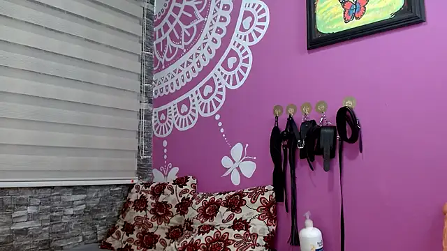 AntonellaAndNoah online show from 02/06/26, 05:23