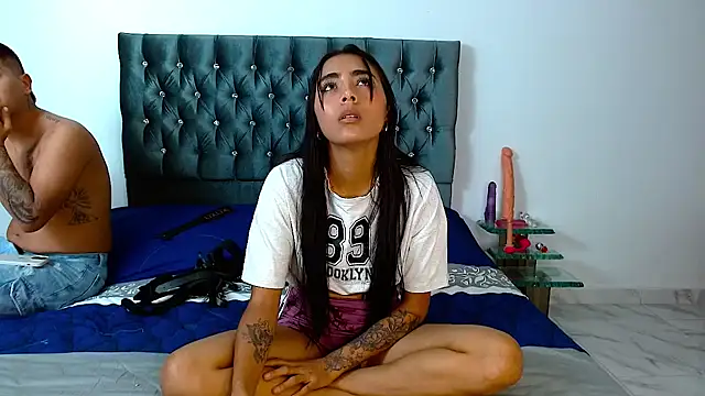 Snapshot of AntonellaAndNoah chatting on 04/21/26, 06:31 AntonellaAndNoah online show from 04/21/26, 06:31