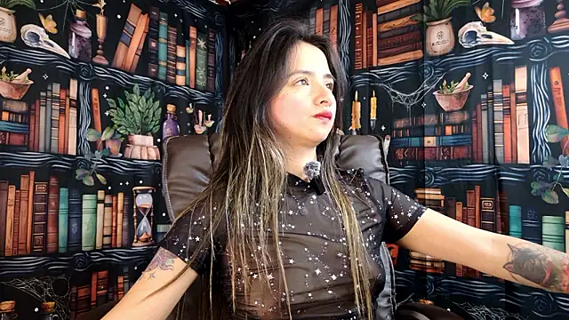 Snapshot of julietta___jackson chatting on 03/26/26, 08:47 julietta jackson online show from 03/26/26, 08:47