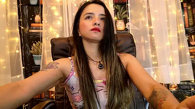 Snapshot of julietta___jackson chatting on 07/08/26, 08:46 julietta jackson online show from 07/08/26, 08:46