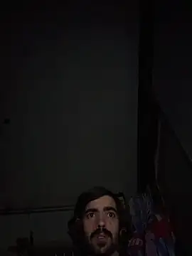 Snapshot of wolfwhite95 chatting on 10/08/25, 01:03 wolfwhite95 online show from 10/08/25, 01:03