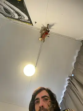 Snapshot of wolfwhite95 chatting on 10/31/25, 02:40 wolfwhite95 online show from 10/31/25, 02:40