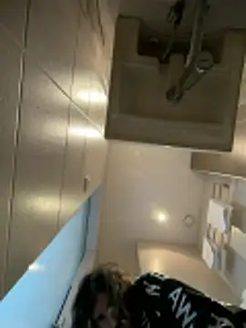 Snapshot of wolfwhite95 chatting on 02/01/26, 01:31 wolfwhite95 online show from 02/01/26, 01:31