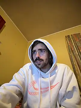 Snapshot of wolfwhite95 chatting on 02/06/26, 06:11 wolfwhite95 online show from 02/06/26, 06:11