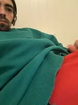 Snapshot of wolfwhite95 chatting on 02/24/26, 11:58 wolfwhite95 online show from 02/24/26, 11:58