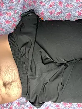 Snapshot of Maksim030 chatting on 12/21/25, 03:08 Maksim030 online show from 12/21/25, 03:08