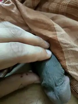 Snapshot of Bengali_Boy75 chatting on 09/27/25, 05:18 Bengali Boy75 online show from 09/27/25, 05:18