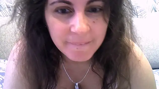 ShelaDiass online show from 11/23/25, 05:07