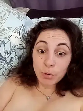 Snapshot of ShelaDiass chatting on 04/12/26, 04:17 ShelaDiass online show from 04/12/26, 04:17