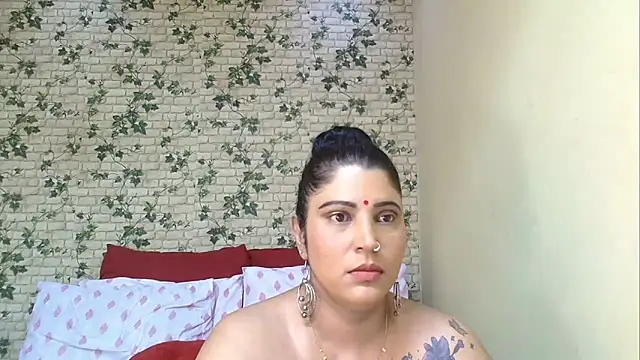 Snapshot of XIndianintimacy chatting on 04/12/26, 07:30 XIndianintimacy online show from 04/12/26, 07:30